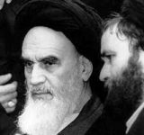 مرحوم حاج احمد خمینی: در صدور حکم باید مجموع مسائل و معضلات جامعه و شرایط وقوع جرم را در نظر گرفت مرحوم حاج احمد خمینی: در صدور حکم باید مجموع مسائل و معضلات جامعه و شرایط وقوع جرم را در نظر گرفت