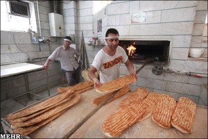 نان بربری در بهشهر از 500 تومان به 750تومان افزایش یافت / اعتراض مردم کارساز نبود