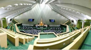 مجلس از توضیحات وزیر کار قانع شد