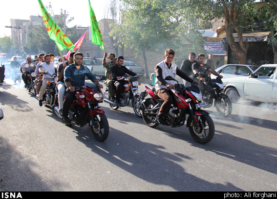 رژه موتور سواران شرق مازندران در اولین روز دهه فجر