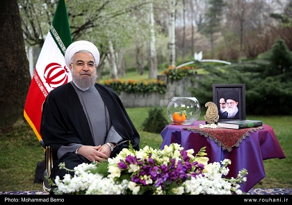 دستم را بسوی ملت ایران دراز می کنم