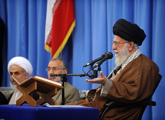رهبر انقلاب: کشورهای مجری سیاستهای امریکا، در واقع خائنین به امت اسلامی هستند