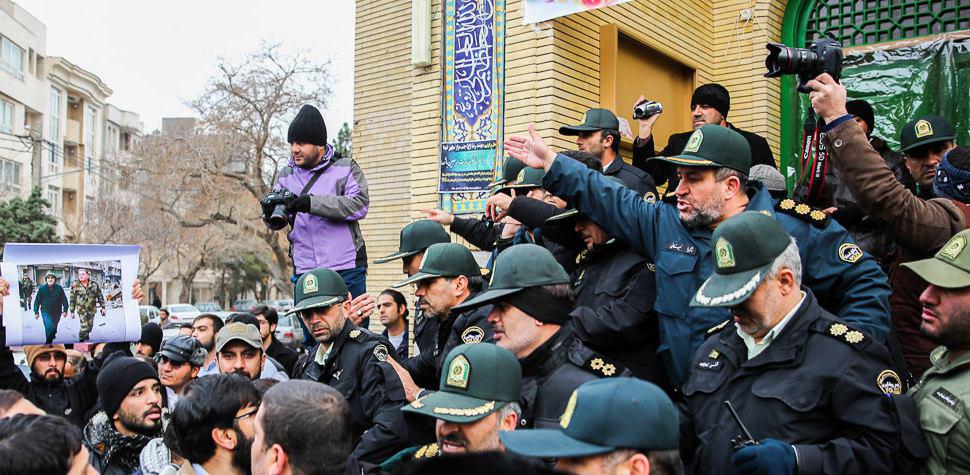 برگزاری تجمع بدون مجوز مقابل کنسولگری ترکیه در مشهد