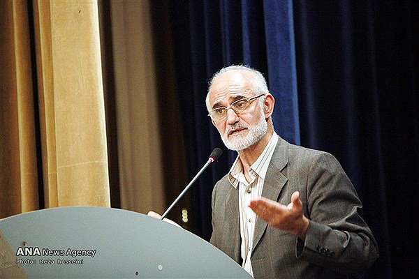 معین : هاشمی رفسنجانی پدر اصلاح طلبان نیست