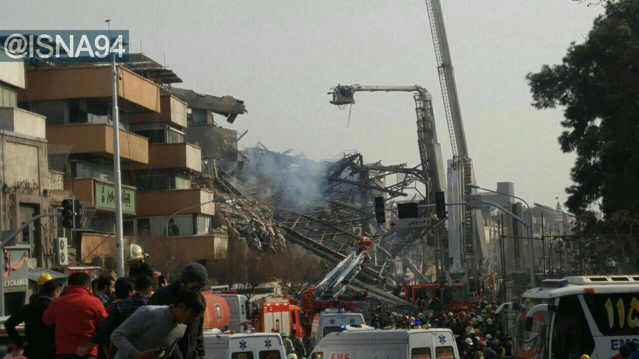 فوری / فاجعه فرو ریختن ساختمان 15 طبقه پلاسکو در تهران+ تصاویر