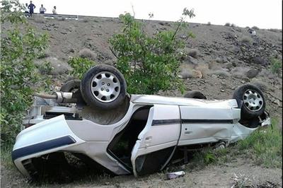 یک کشته و 3 زخمی در واژگونی پژو پارس در نکا 