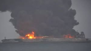 تصادف نفتکش ایرانی در دریای چین / 30 خدمه ایرانی مفقود شدند