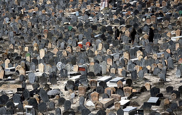خطر تخریب برای قبرستان تاریخی سفیدچاه در شرق مازندران 